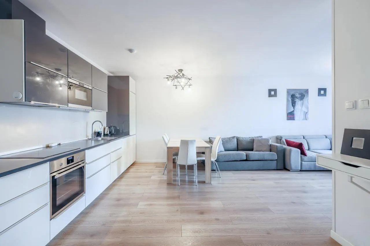 Apartmate Spacious Apartment With Balcony Oldtown For 6 People Gdansk 0*,